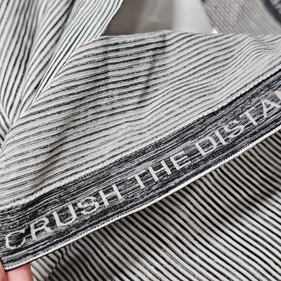 Lululemon Swiftly Sweat Life Crushed the Distance Short Sleeve Top Size 12 - Picture 5 of 10